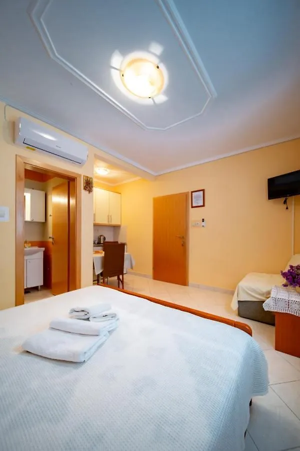 Studio Apartment In Lopar With Air Conditioning, Wifi 4886-5