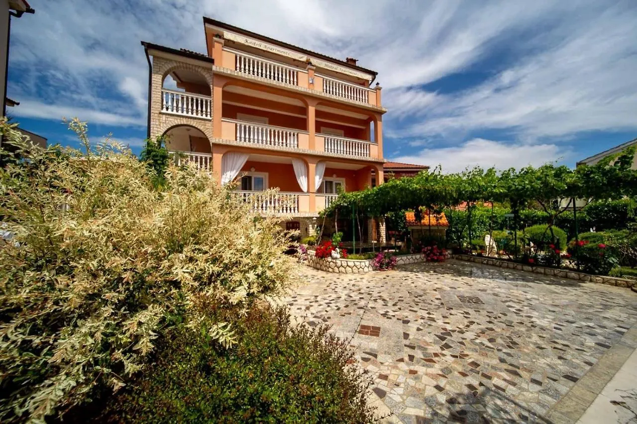 Studio Apartment In Lopar With Air Conditioning, Wifi 4886-5 0*,  Croatia